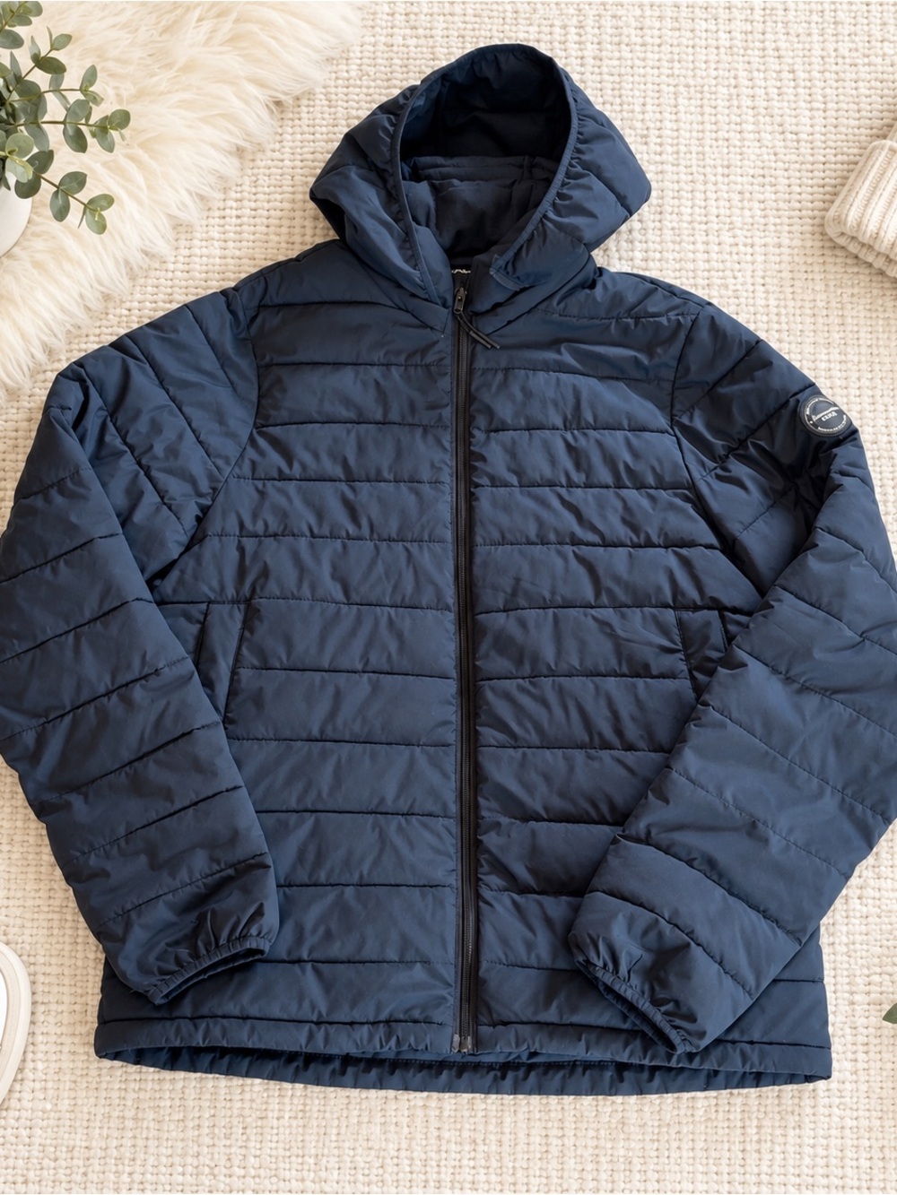 A&F Men's Navy Puffer Jacket Size M Packable